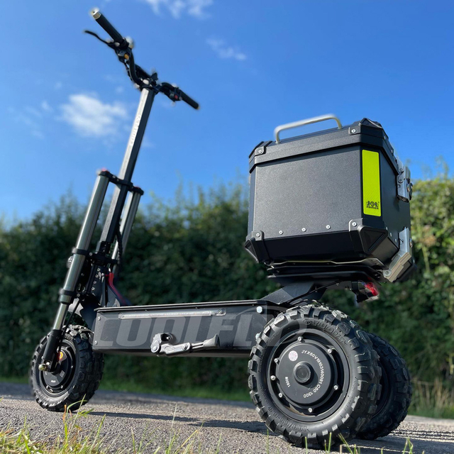 CF-T11-3 nagy sebess&eacute;gű, 11 h&uuml;velykes nagykerekű elektromos roller, 3 kerekű, felnőtt 60v 31ah 3600w 5400w elektromos roller felnőtteknek