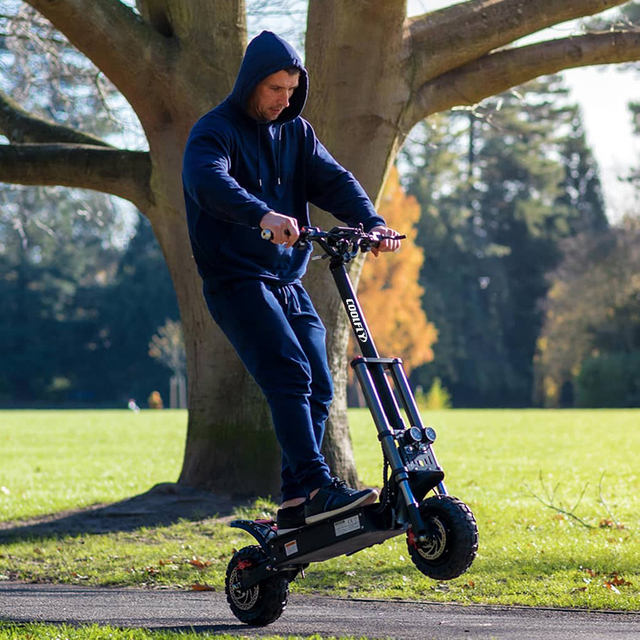 CF-D11-2 60V 2400-3600W 26AH Crazy Cross Country E Scooter Motores Duplos Scooter El&eacute;trico Off Road